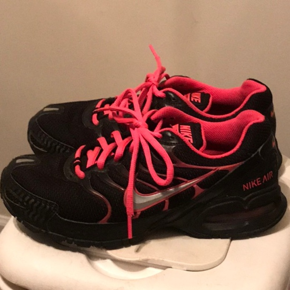 Max air Nike shoes